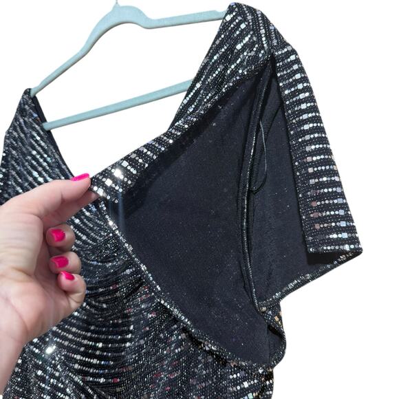 Avenue black & silver shiny sparkle flutter sleeve blouse with rouching 18/20 2X - Picture 4 of 8